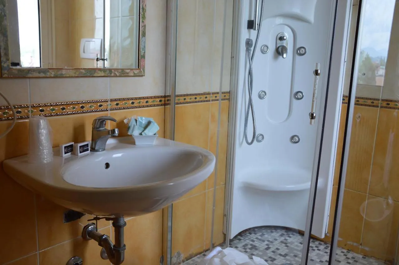 Hotel Carolin Rimini 3*,